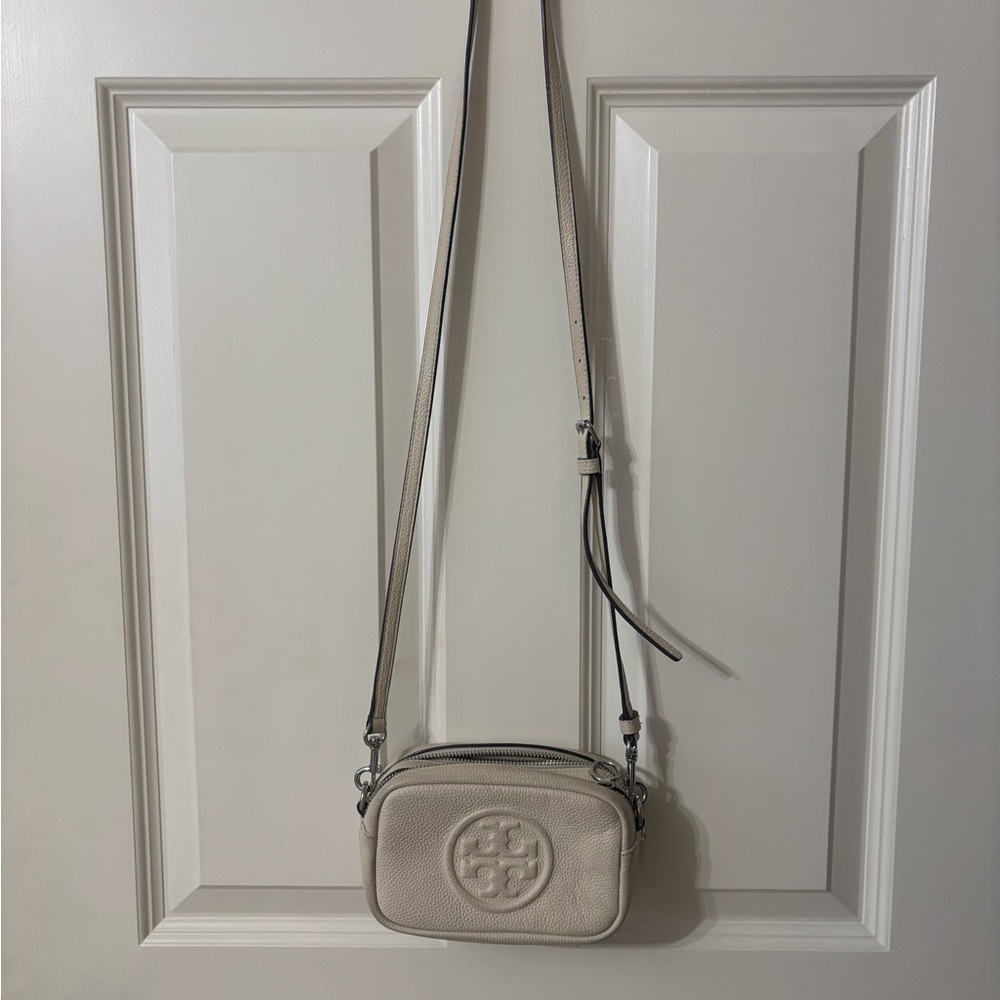 Tory Burch Cream Crossbody Bag with Adjustable Strap